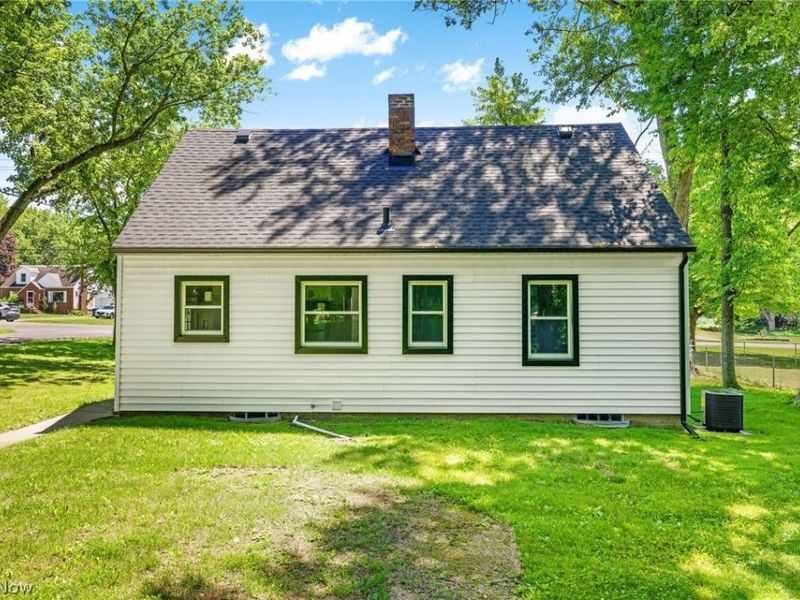 1371 Krumroy Road, Akron, OH 44306 Photo 31
