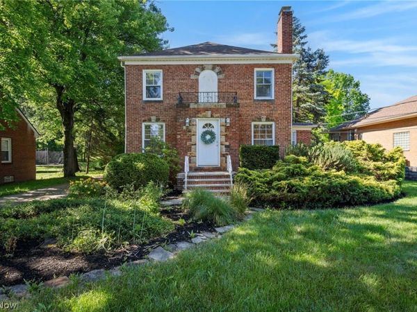 6832 Hillside Road , Independence, OH 44131