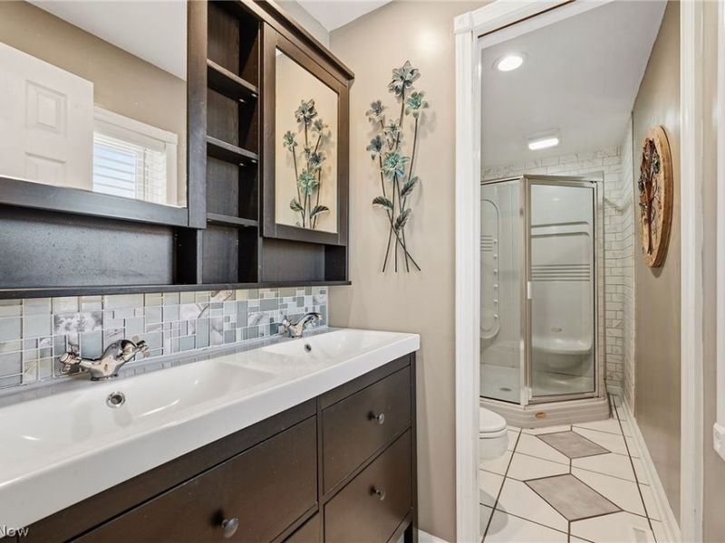6832 Hillside Road, Independence, OH 44131 Photo 30