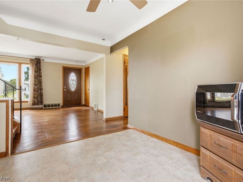 29783 Robert Street, Wickliffe, OH 44092 Photo 7