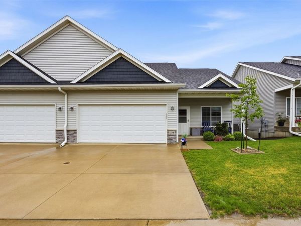 1339 Truman Court NE, Unit B, Cedar Rapids, IA 52402