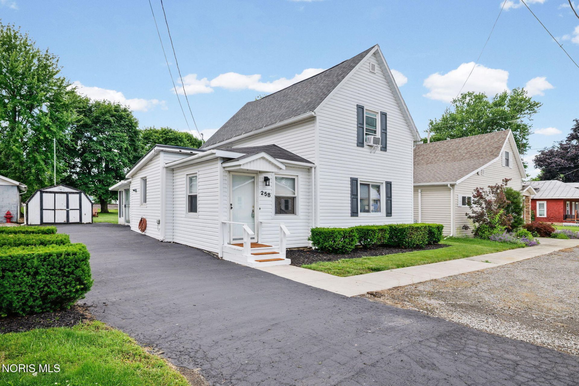 258 E Vance Street, Rawson, OH 45881 Main Photo