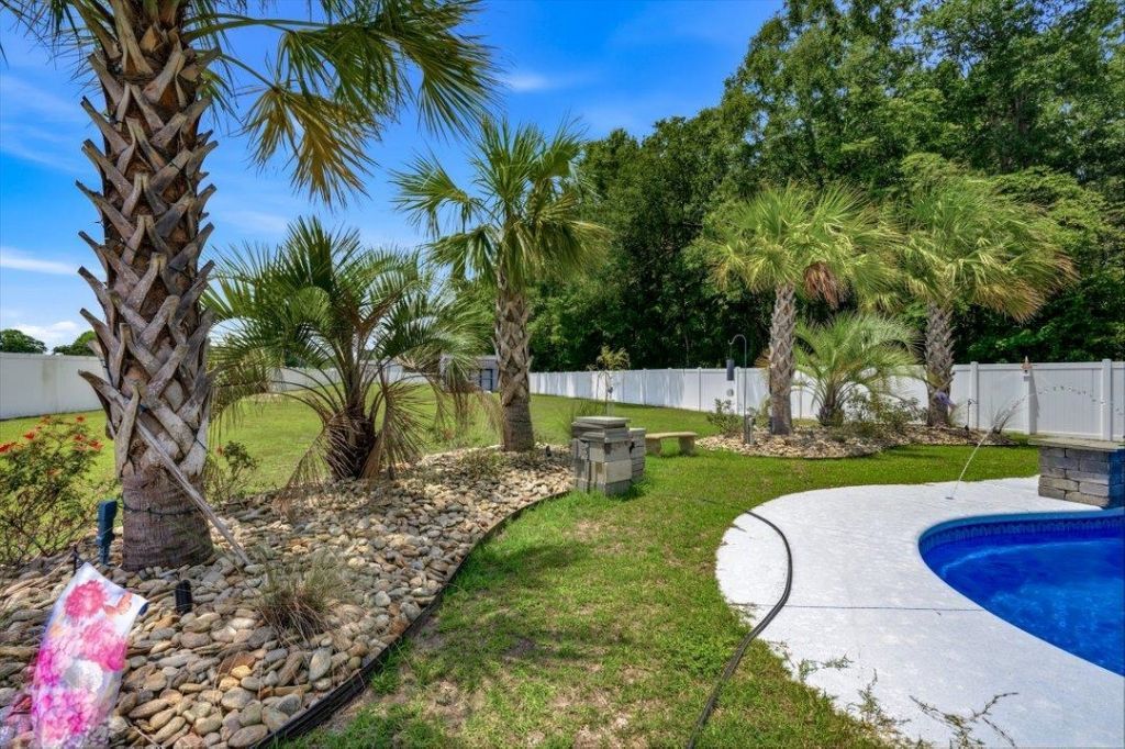 2117 Kara Dr. Photo 31
