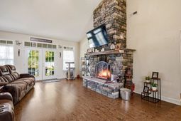 2117 Kara Dr. photo 4