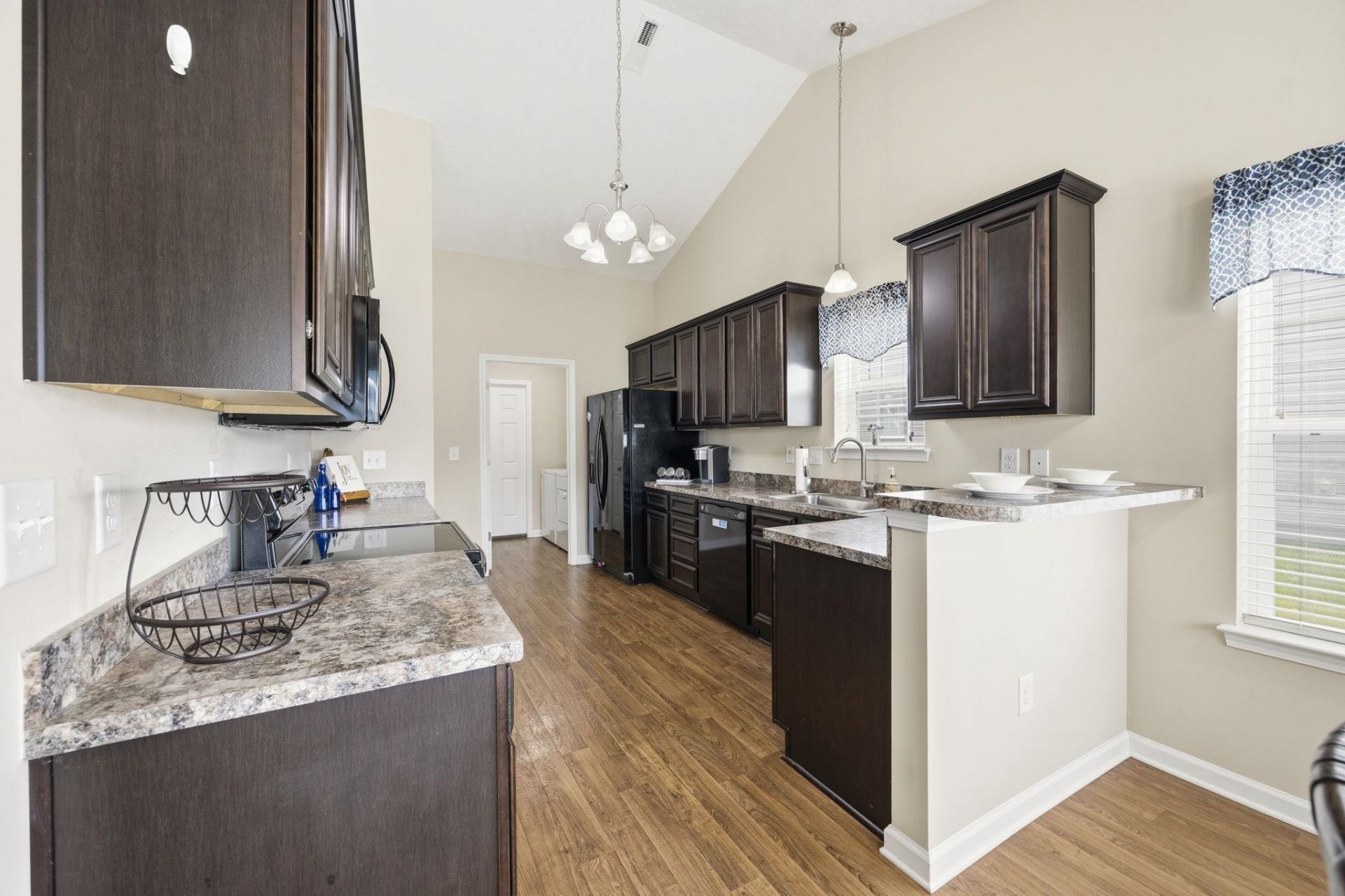1077 Lizzie Ln. Photo 11
