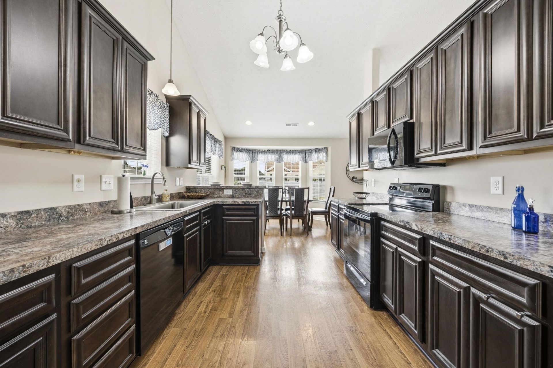 1077 Lizzie Ln. Photo 15
