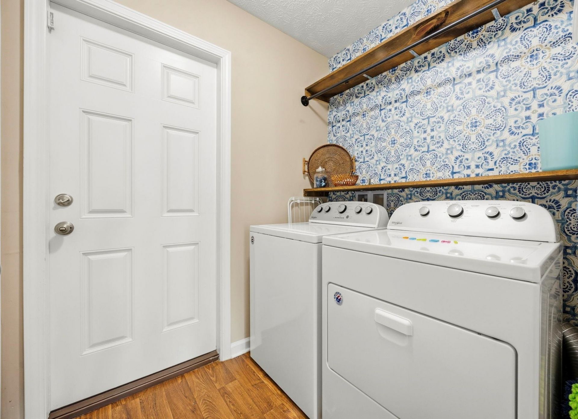 1077 Lizzie Ln. Photo 16