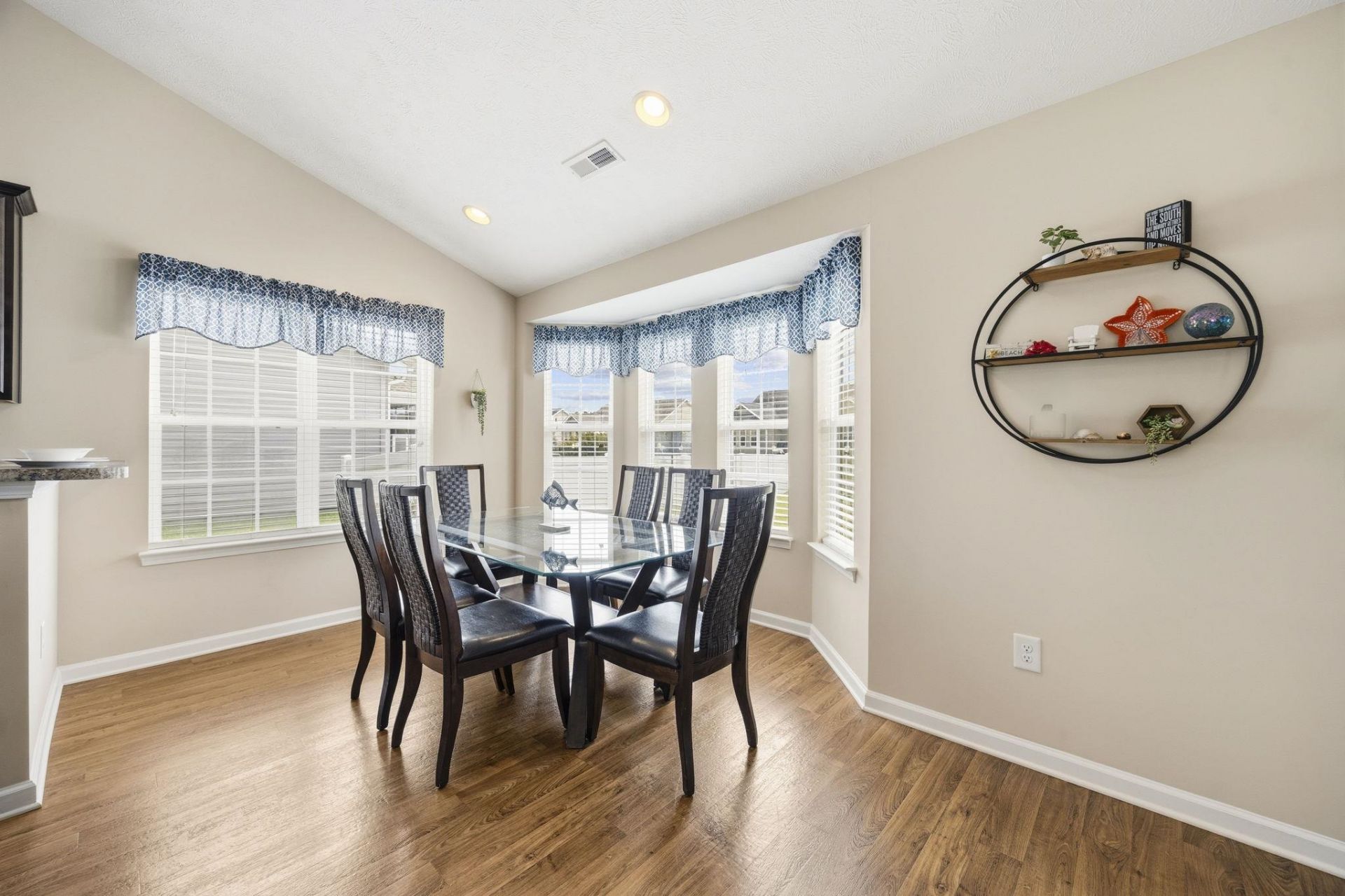 1077 Lizzie Ln. Photo 18