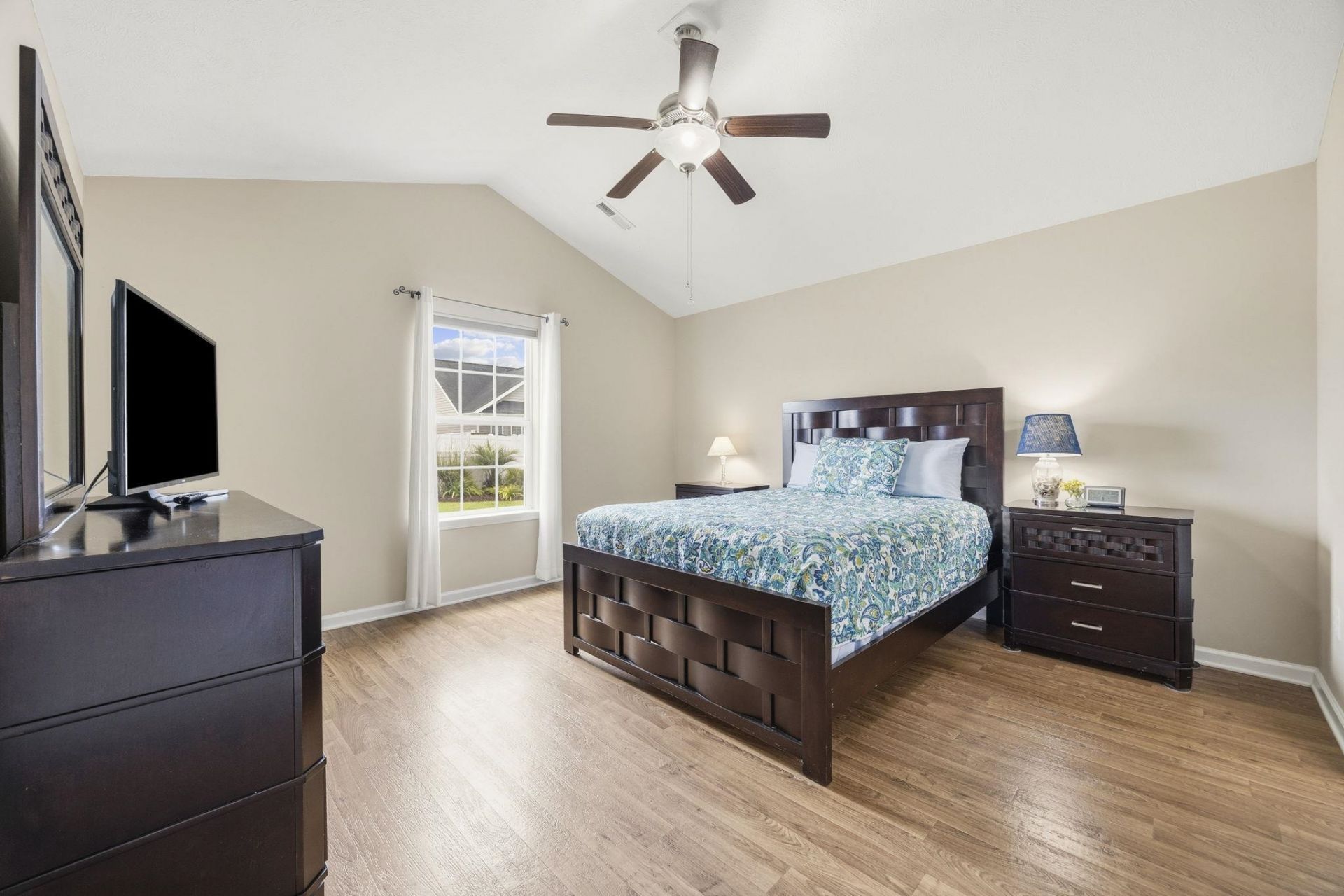 1077 Lizzie Ln. Photo 19