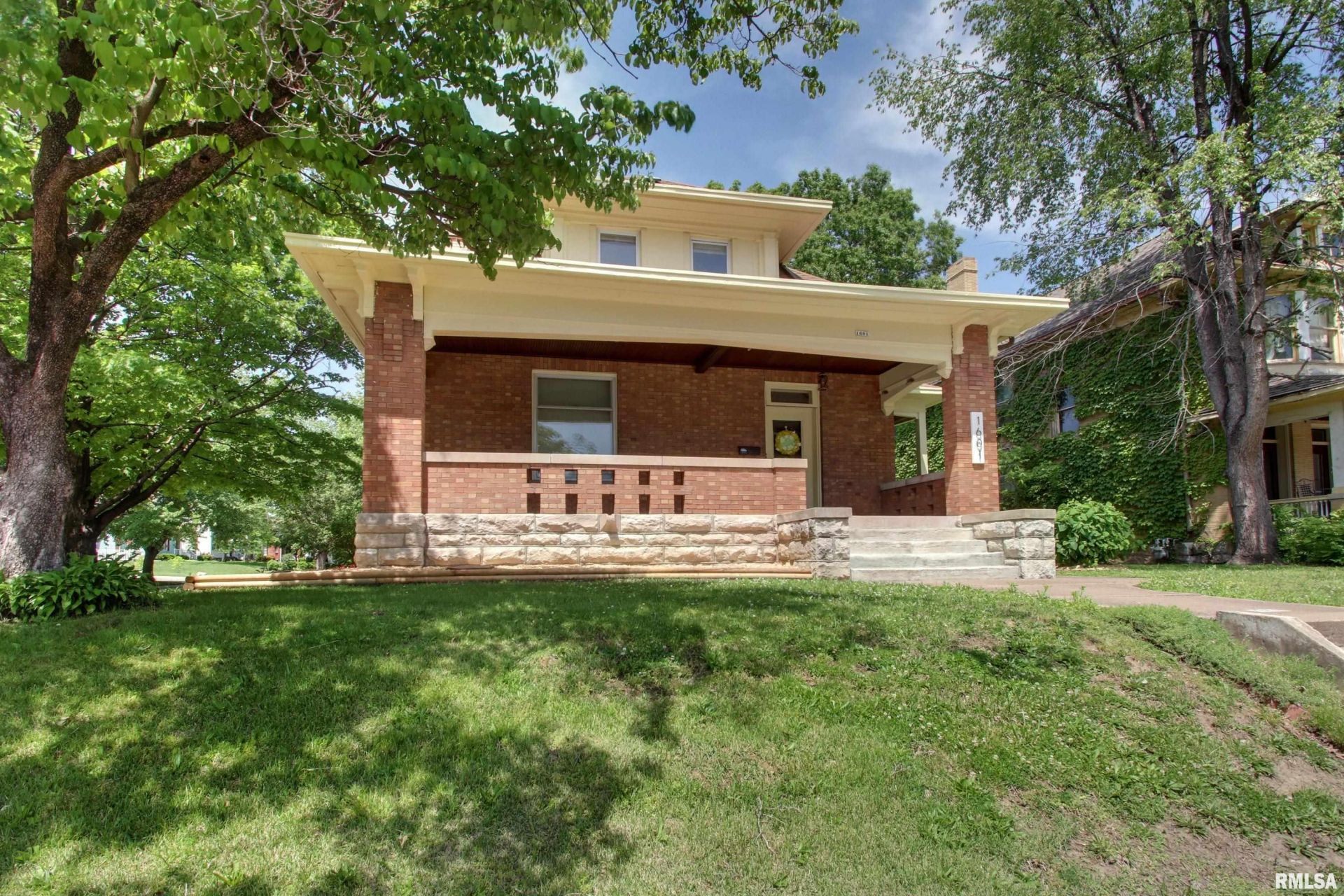 1601 State Street, Quincy, IL 62301 Main Photo