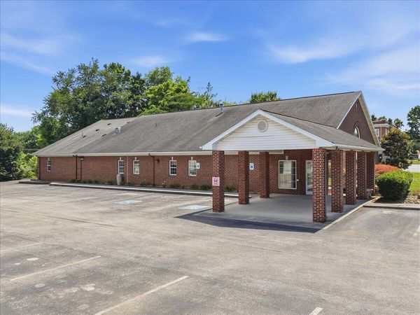 901 W 4th North Street, Morristown, TN 37814