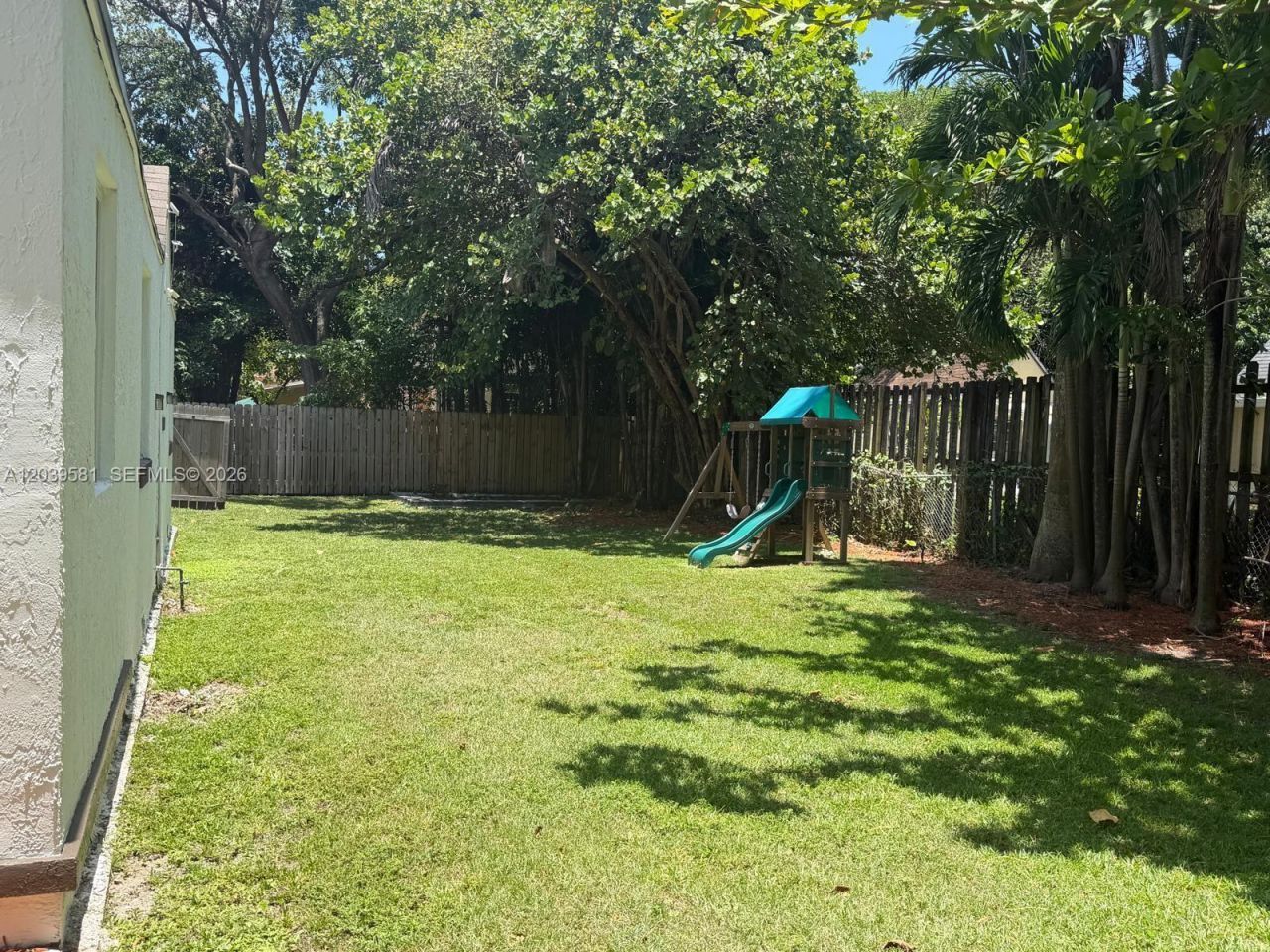 245 SW 24th Rd , Miami, FL 33129 Photo