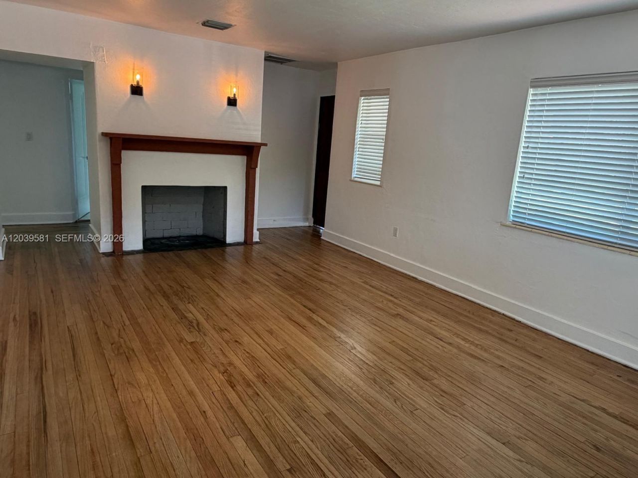 245 SW 24th Rd , Miami, FL 33129 Photo
