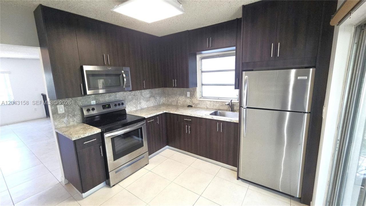 3519 SW 17th Ter , Unit 3519, Miami, FL 33145 Photo