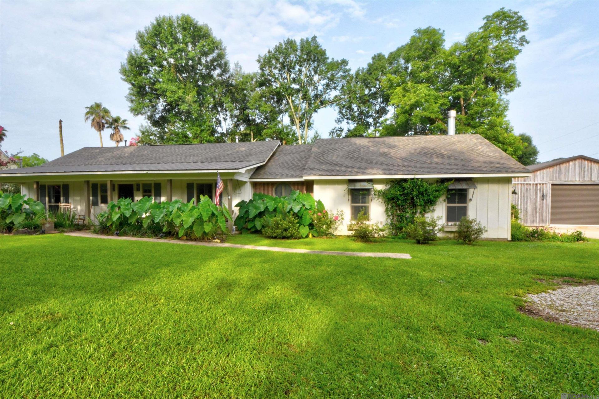 23065 Elberta Ln, Zachary, LA 70791 Main Photo