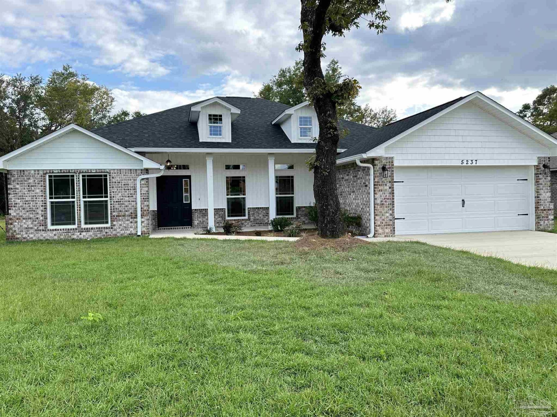 5195 Barnett Rd, Pace, FL 32571 Main Photo