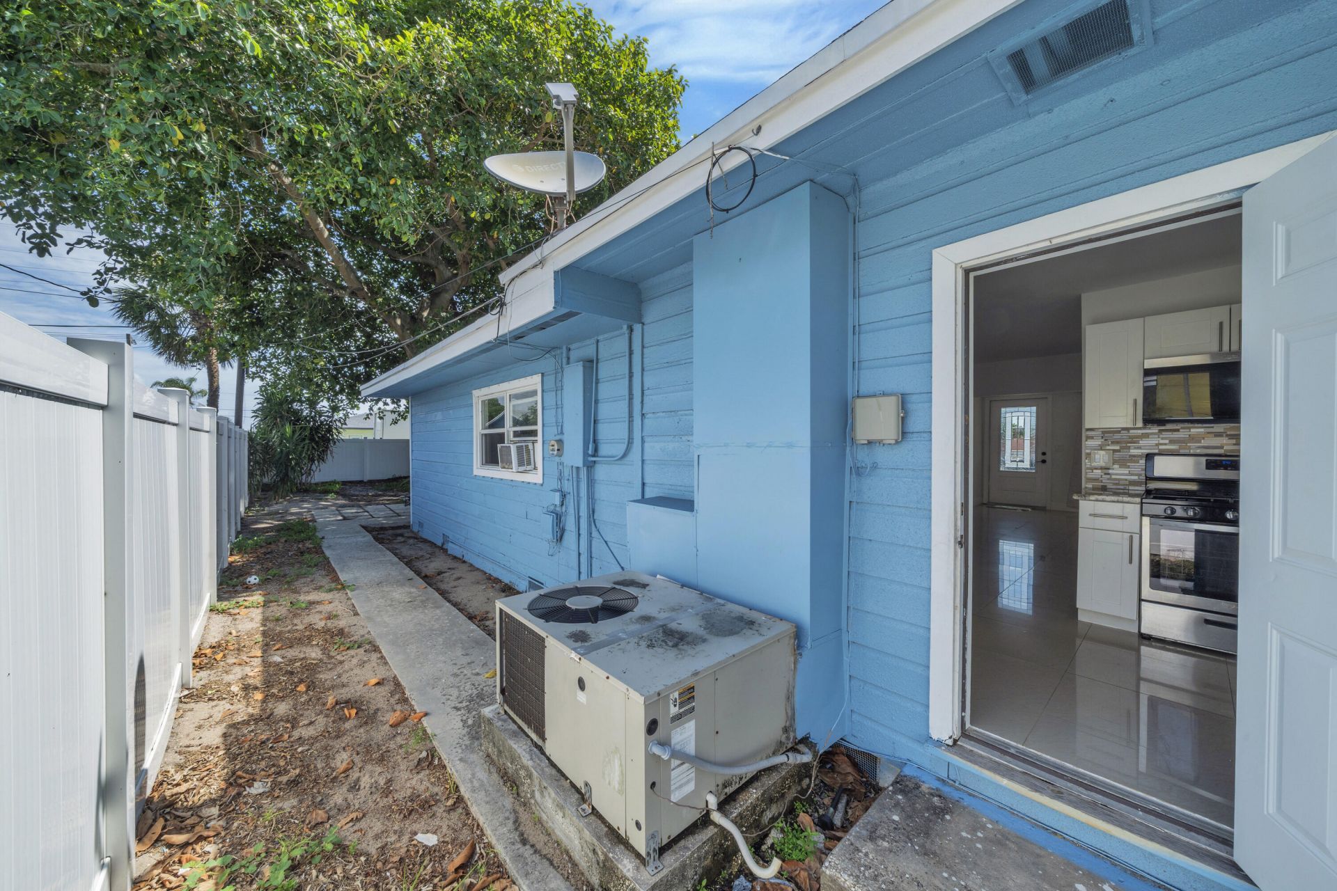 5409 Western Avenue, West Palm Beach, FL 33405 Photo
