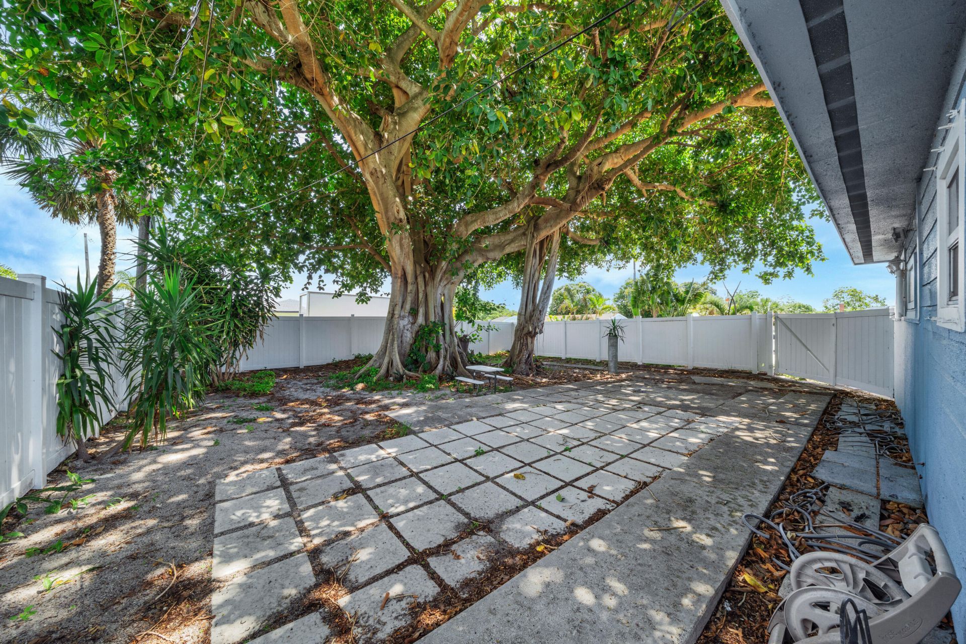 5409 Western Avenue, West Palm Beach, FL 33405 Photo