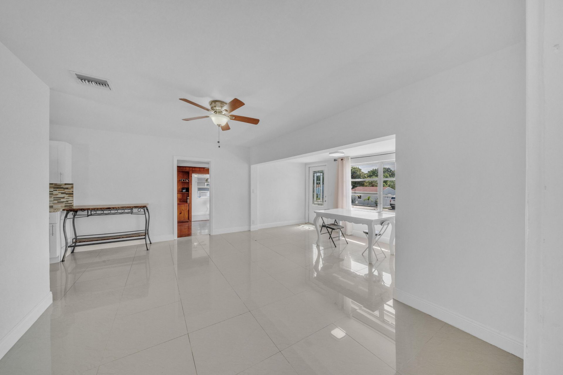 5409 Western Avenue, West Palm Beach, FL 33405 Photo