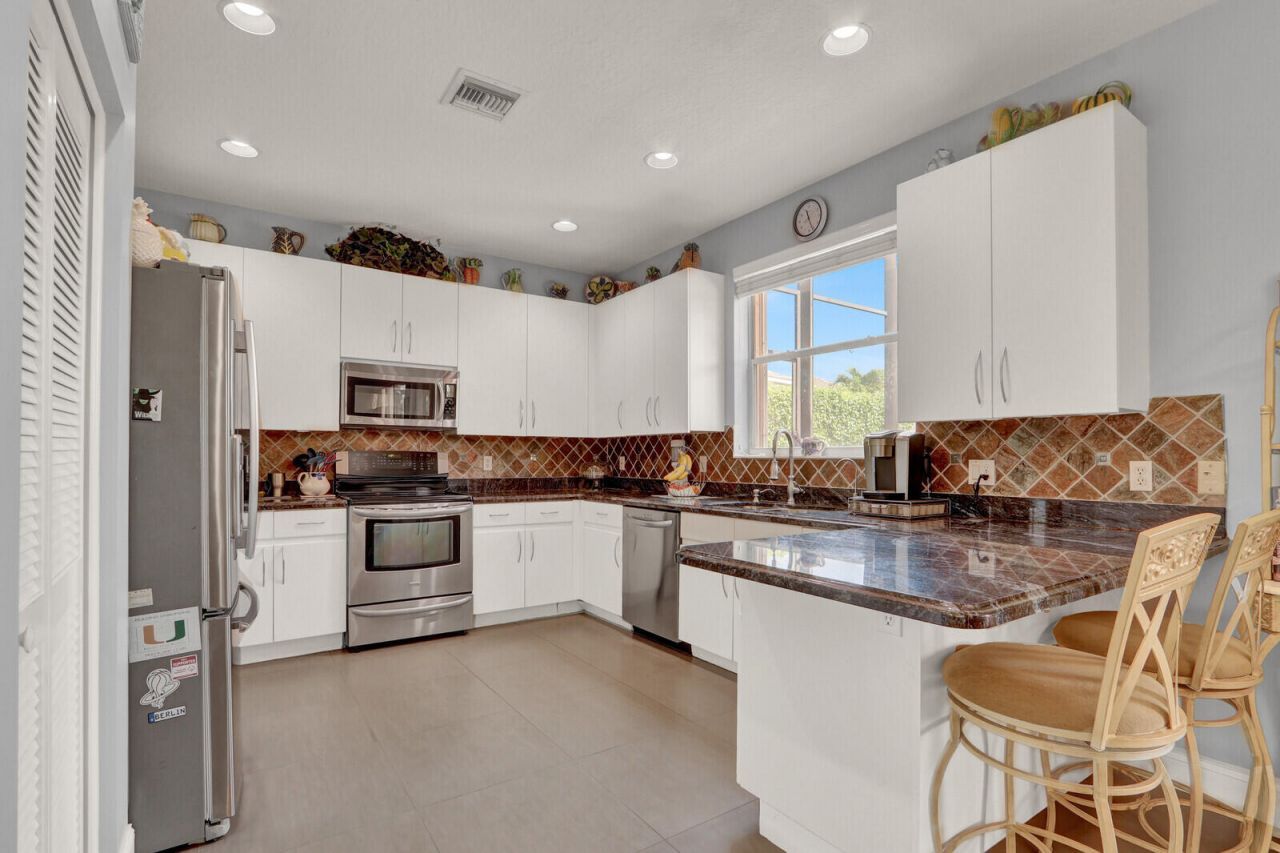15861 Lisbon Court, Wellington, FL 33414 Photo