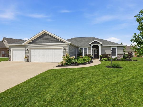 106 E Lake Court, Decatur, IN 46733