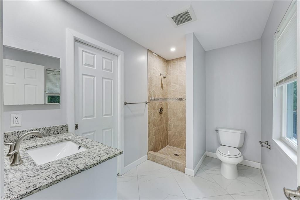 605 12th Ave Ne, Naples, FL 34120 Photo