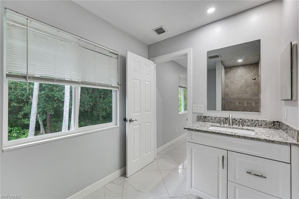 605 12th Ave Ne, Naples, FL 34120 Photo