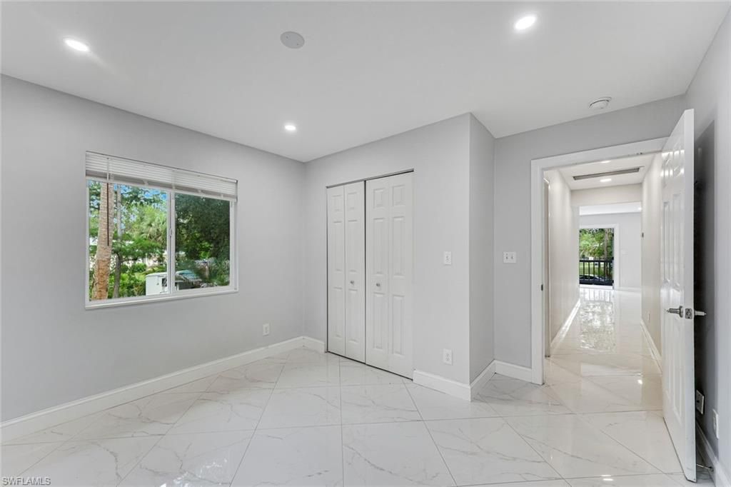 605 12th Ave Ne, Naples, FL 34120 Photo