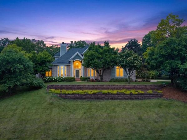 1411 Windy Knoll DRIVE, Hubertus, WI 53033