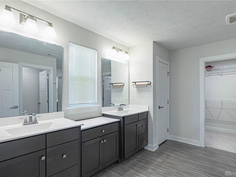 5040 Catalpa Drive, Tipp City, OH 45371 Photo 14