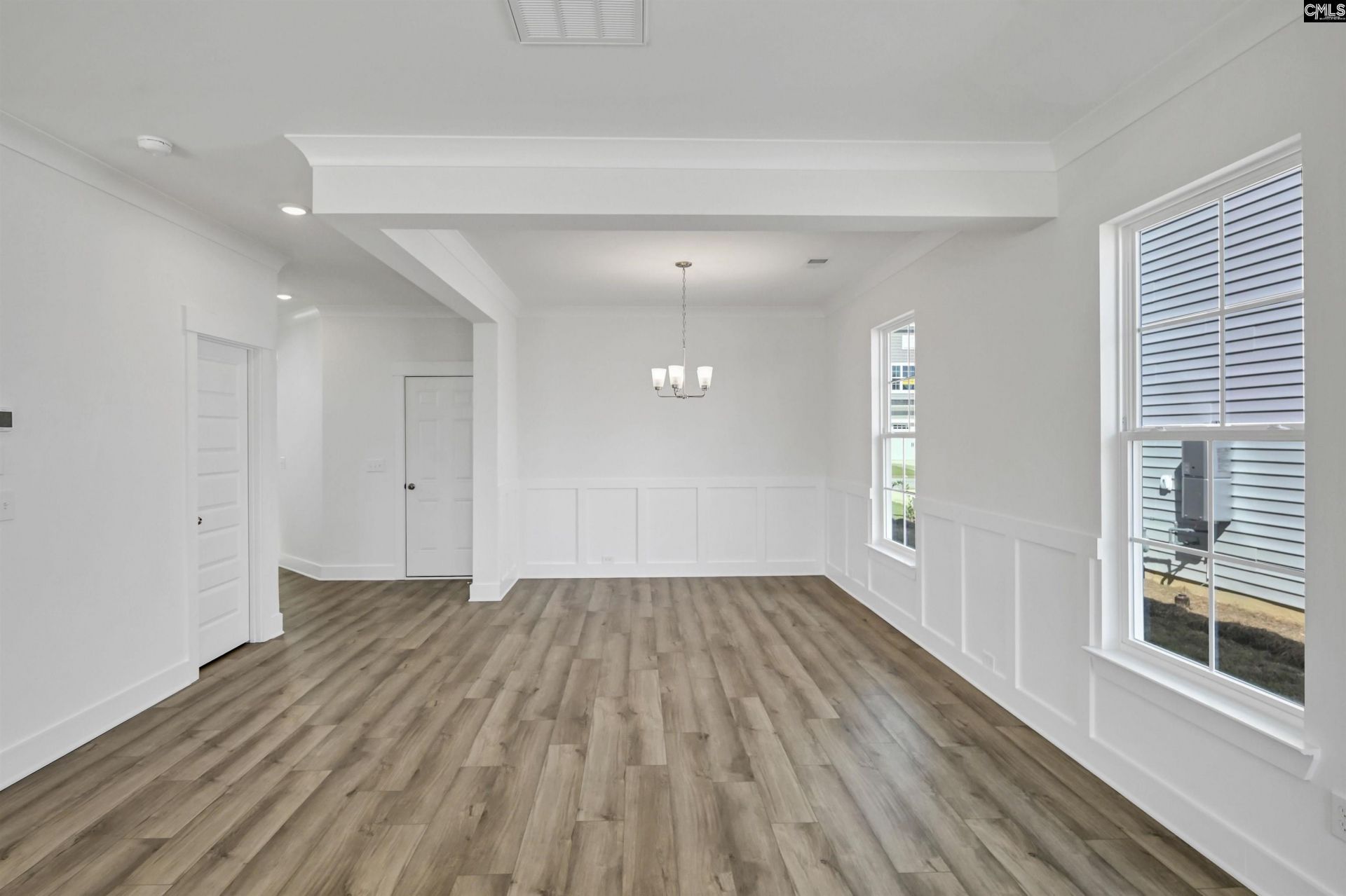 608 Thunder Gulch Avenue Photo 9