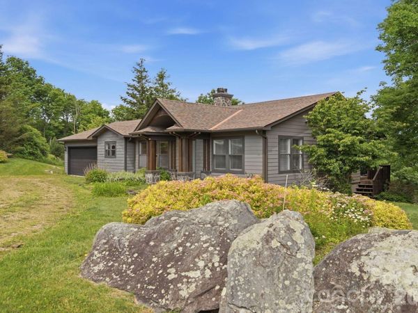 276 Four Diamond Drive , Seven Devils, NC 28604