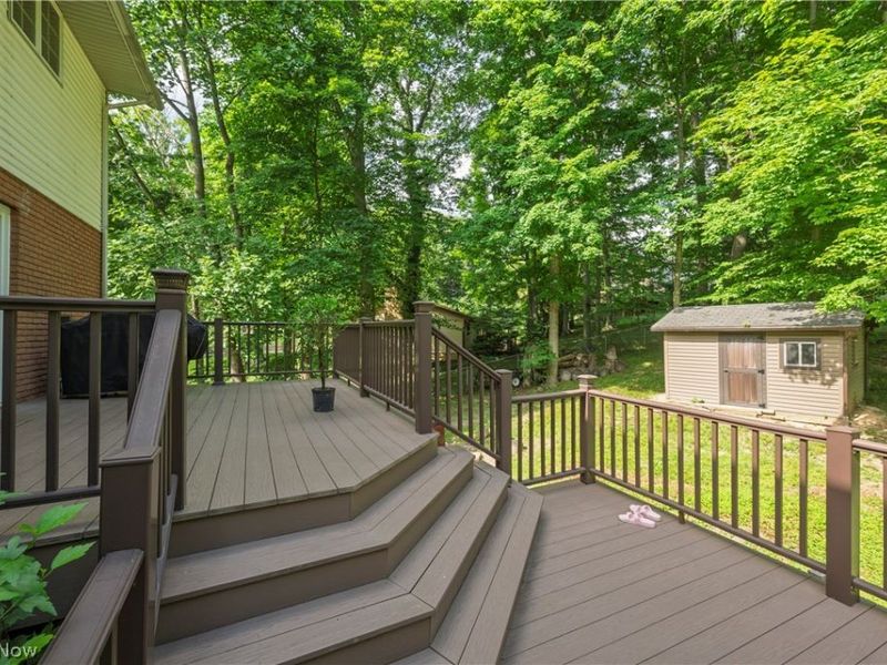 2300 Beechwood Drive NW, Dover, OH 44622 Photo 6