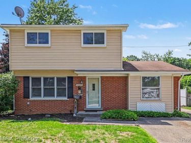 30203 S STOCKTON DRIVE, Farmington Hills, MI 48336