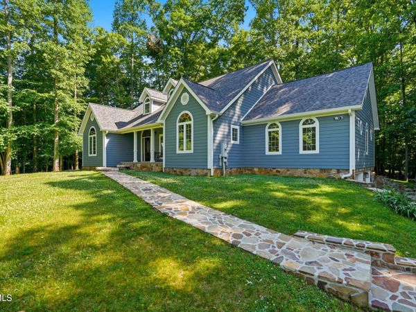 4714 Powell Valley Road, Big Stone Gap, VA 24219