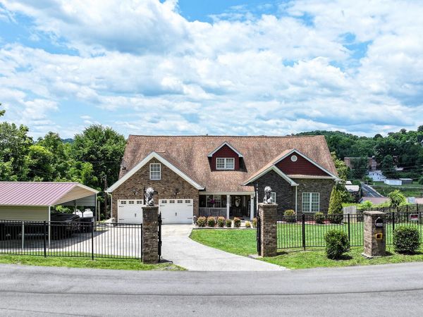 1404 Van Oaks Drive, Kingsport, TN 37665
