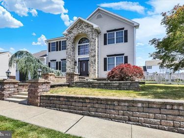 22 SHELLY DRIVE, READING, PA 19608