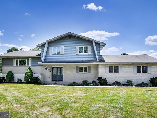 275 RIDGE ROAD, ORWIGSBURG, PA 17961
