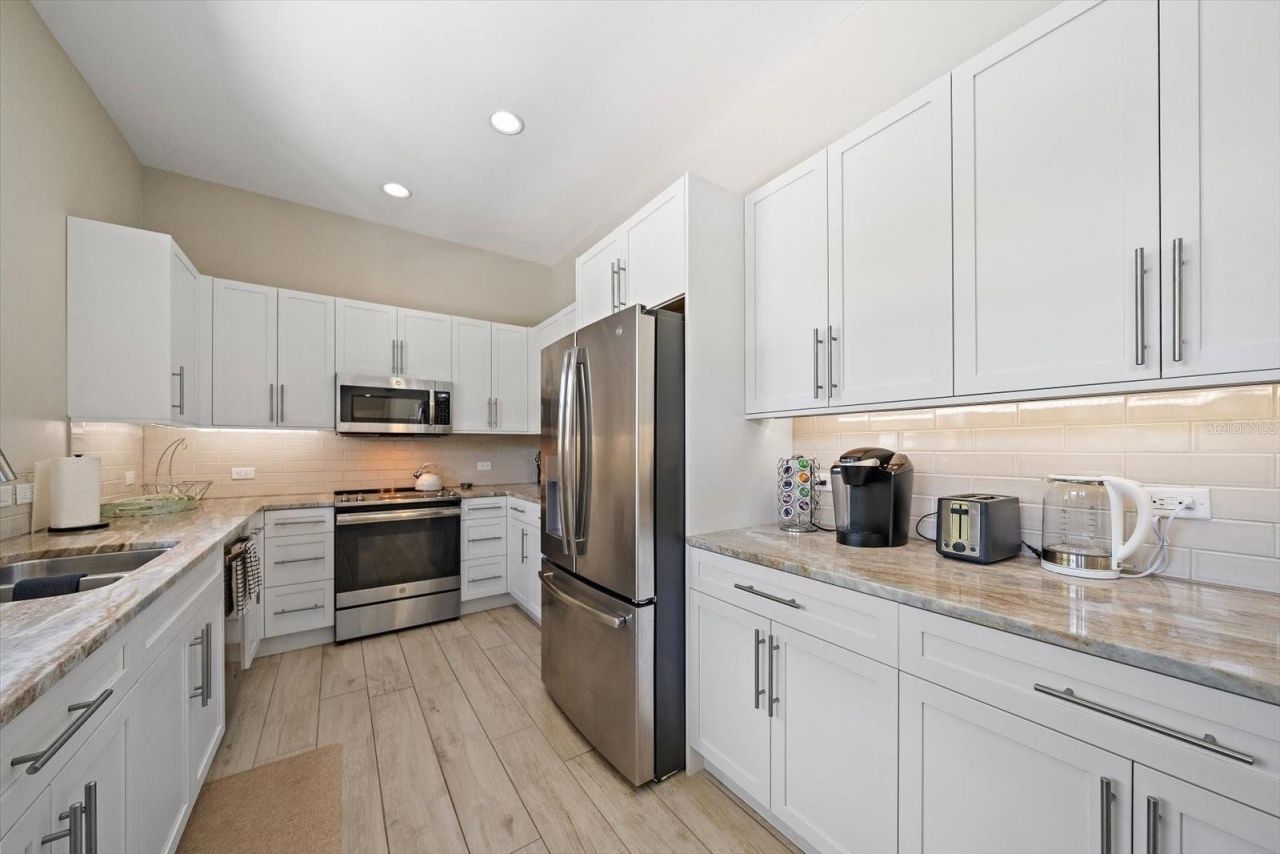 1905 Tulip Drive, Sarasota, FL 34239 Photo
