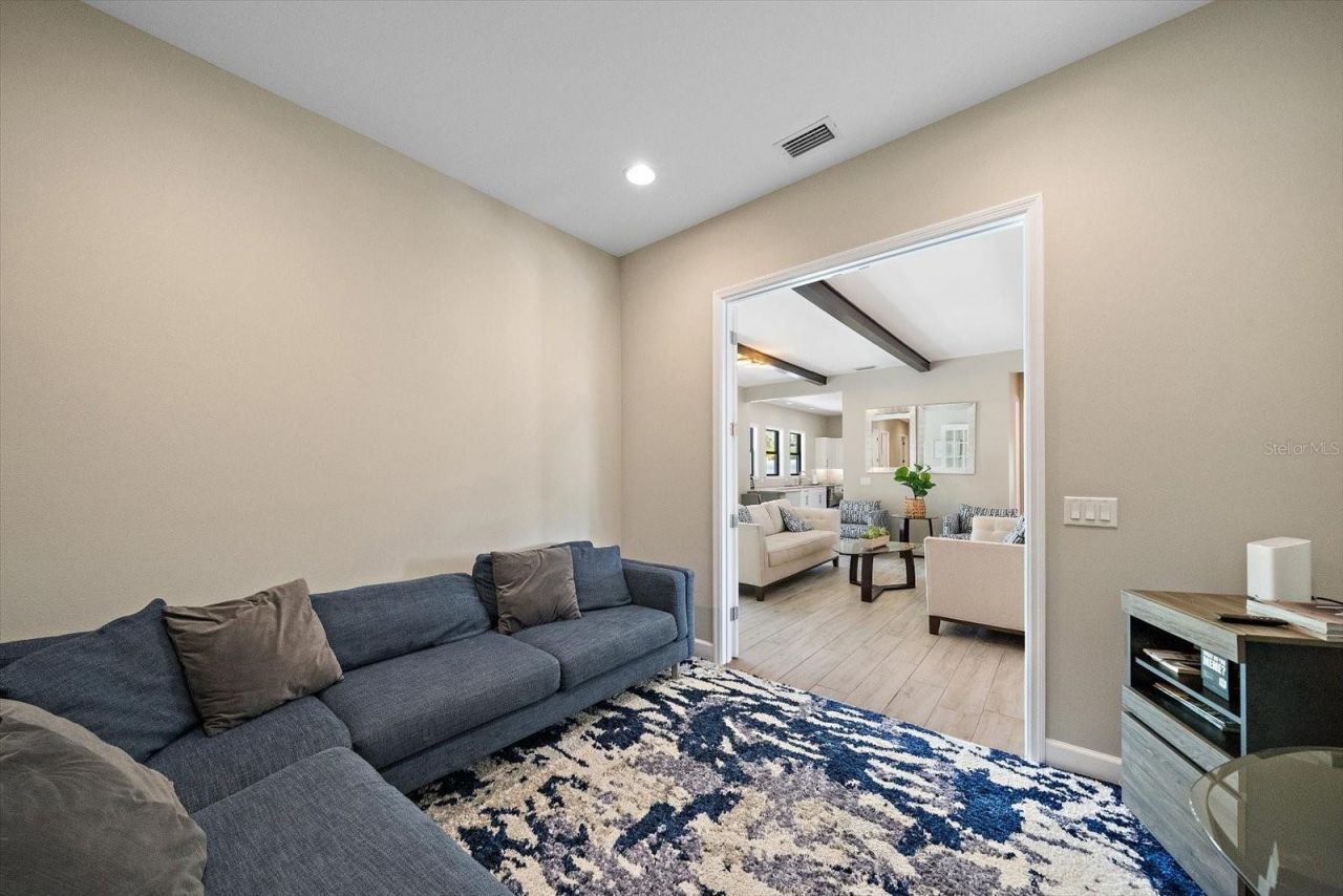 1905 Tulip Drive, Sarasota, FL 34239 Photo