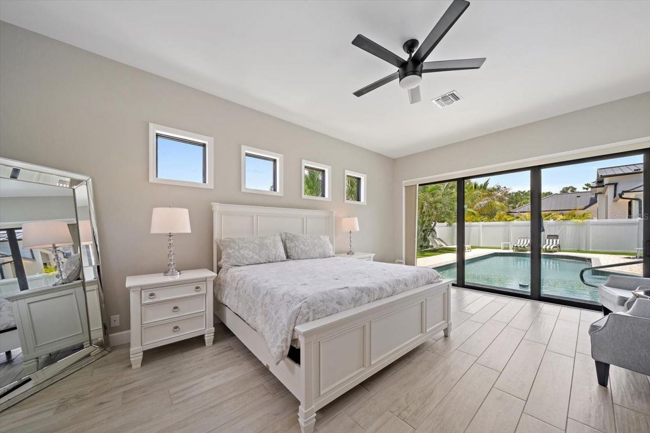 1905 Tulip Drive, Sarasota, FL 34239 Photo