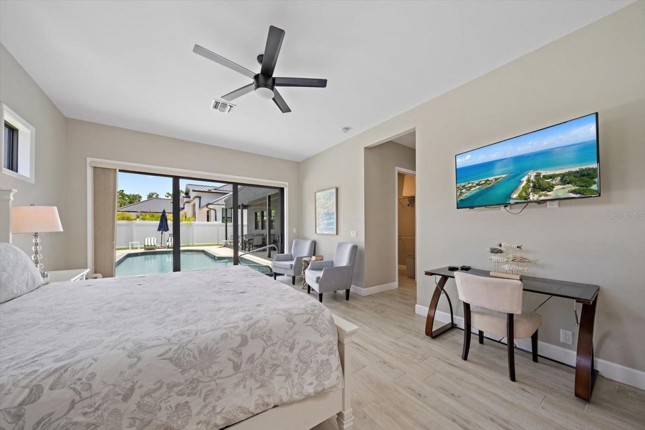 1905 Tulip Drive, Sarasota, FL 34239 Photo