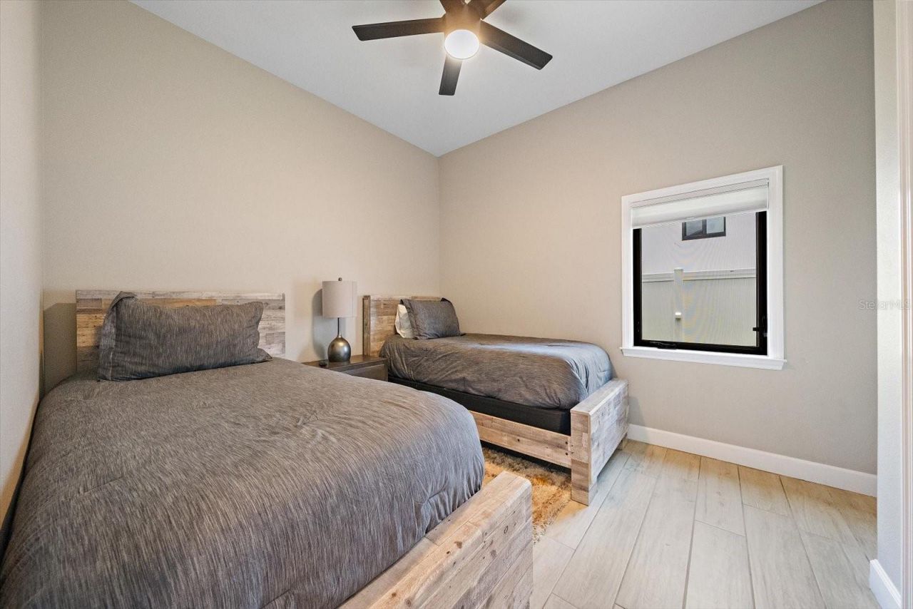1905 Tulip Drive, Sarasota, FL 34239 Photo