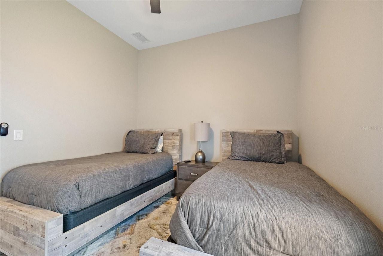 1905 Tulip Drive, Sarasota, FL 34239 Photo