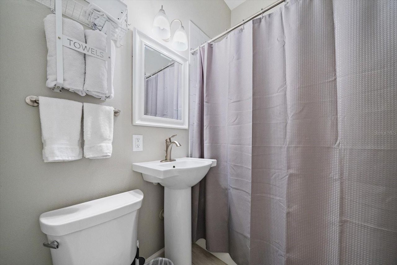 1905 Tulip Drive, Sarasota, FL 34239 Photo
