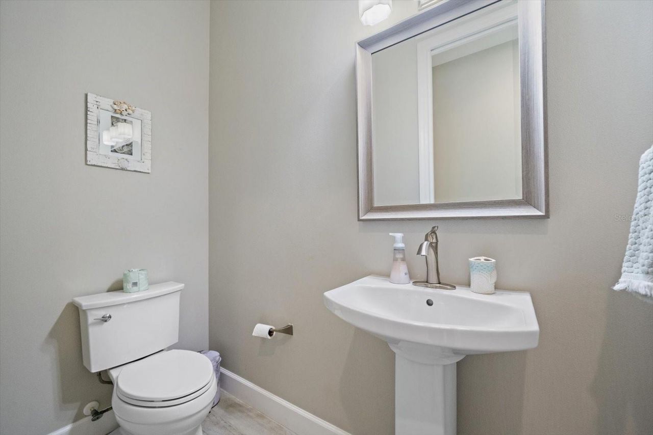 1905 Tulip Drive, Sarasota, FL 34239 Photo