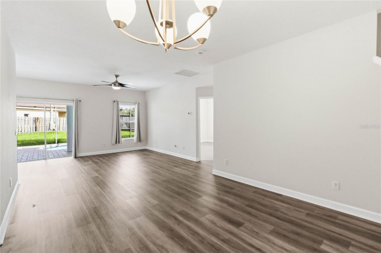 11207 Prairie Hawk Drive, Orlando, FL 32837 Photo