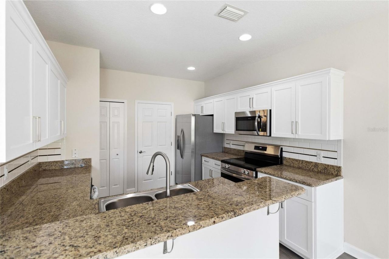 11207 Prairie Hawk Drive, Orlando, FL 32837 Photo