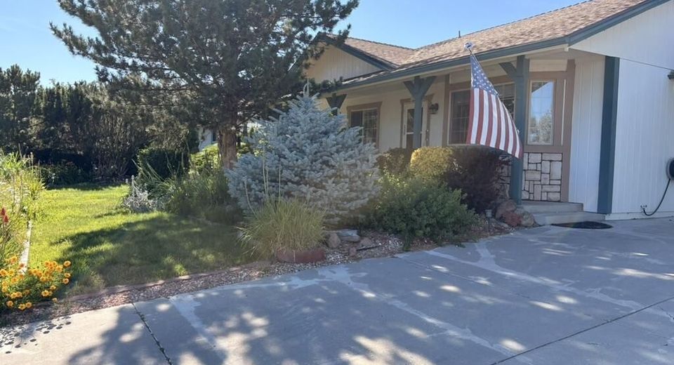 220 Mia Drive, Sparks, NV 89436 Photo