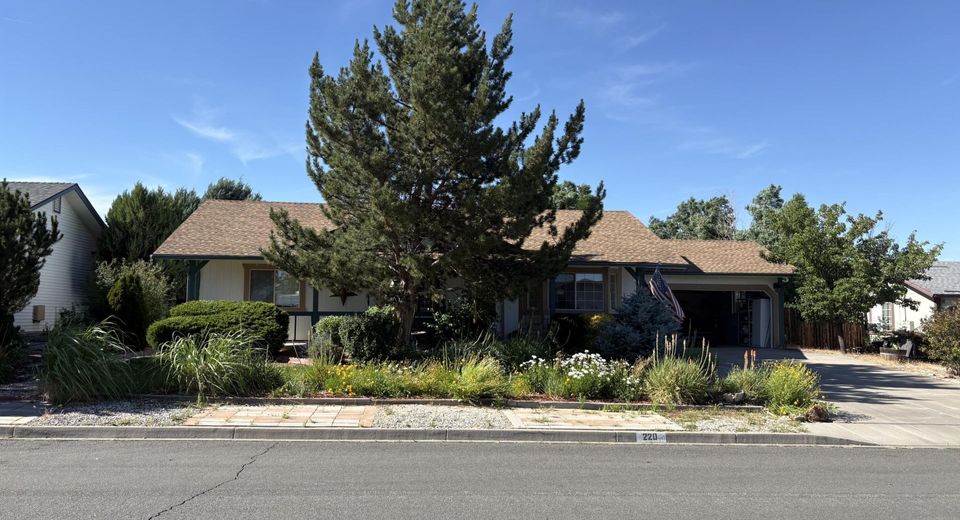 220 Mia Drive, Sparks, NV 89436 Photo